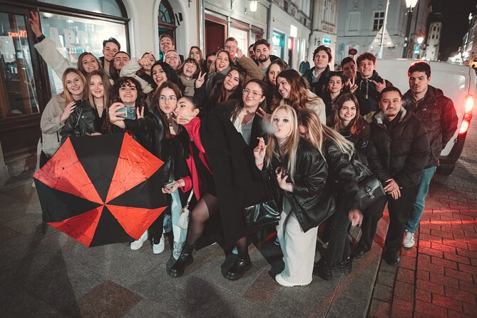 1 Hour of Open Bar Pub Crawl + Karaoke + VIP Entry to Best Clubs - Practical tips to get the best night, not just the cheapest one