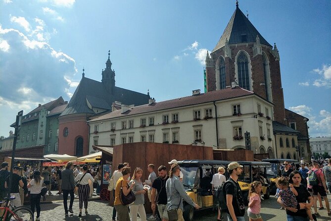 1-Hour Tour to Krakow's Old Town by Electric Golf Cart - Wawel Hill above the Vistula: power in princely, episcopal, and royal layers