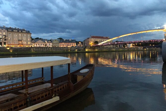 1 Hour Traditional Gondola Sightseeing Vistula River Cruise - Getting On Board at Barka Mauretania (and What to Expect Up Front)