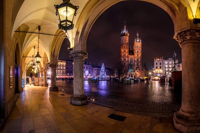 2-Hour City Walking Tour in Creepy Krakow - Timing, Meet-Up, and How Not to Feel Rushed