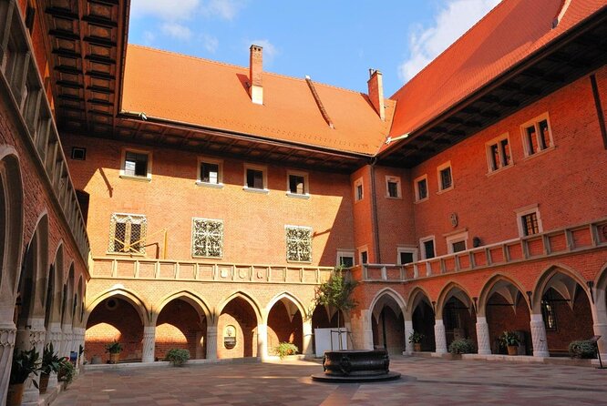 2 Hours Old Town Guided Bike Tour in Krakow - Key things to know before you pedal Krakow’s Old Town