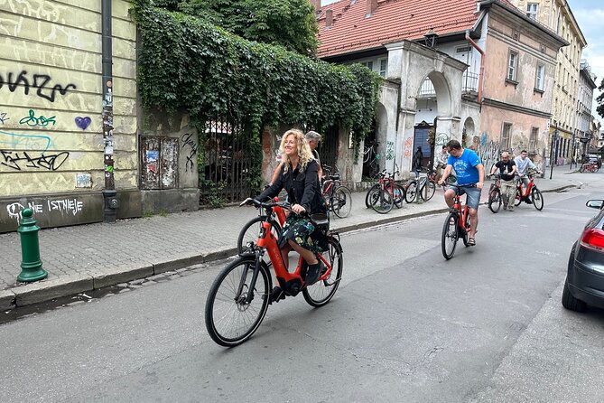 3-Hour E-Bike Tour In Krakow - Gliding the Vistula: the calmer ride between big landmarks