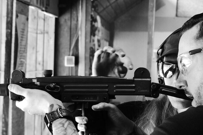 58 shots - Zakopane Shooting real guns - Entering Strzelnica Top Gun Zakopane: The Real Start