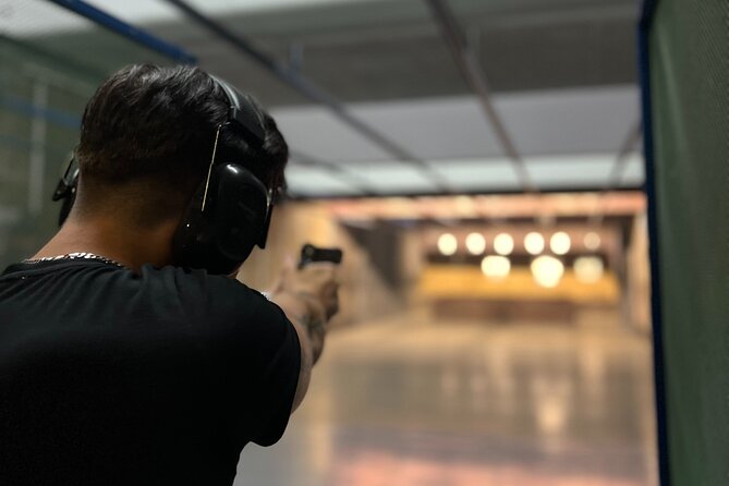 Agvo Shooting Range Experience in Warsaw - Entering Agvo at Puławska 561, and what to expect right away