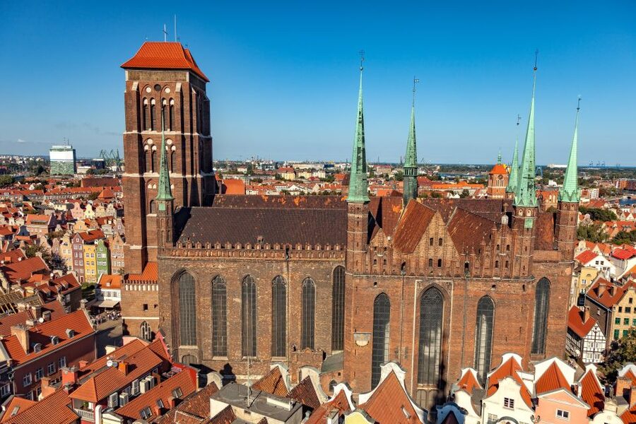 Artus Court and Gdansk Old Town Private Tour with Tickets - Artus Court, Dwor Artusa, and why it sits at the center of Gdansk
