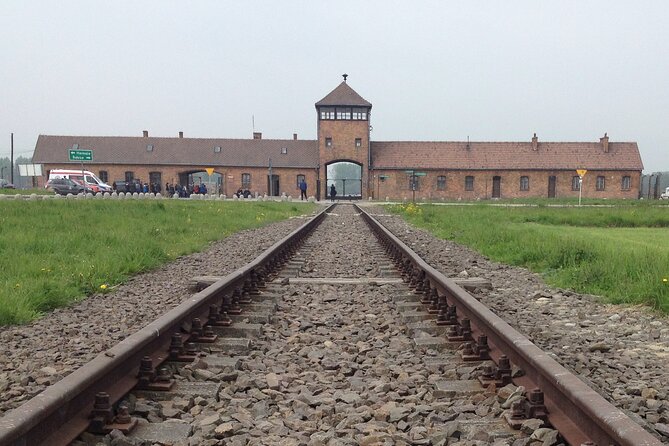 Auschwitz and Birkenau Round-Trip VIP Transport from Krakow - Auschwitz I: what the organized flow actually helps you do