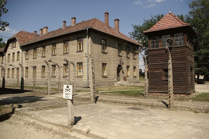 Auschwitz-Birkenau and Salt Mine Tour with private transport from Krakow - A long day, and how to survive it without feeling rushed