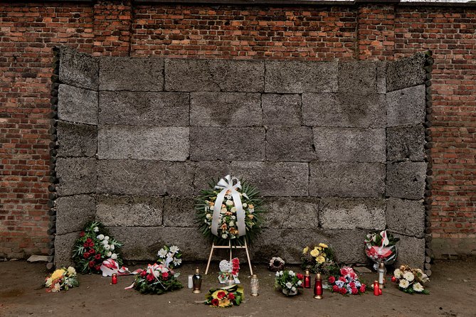 Auschwitz-Birkenau and Wieliczka Salt Mine Day Tour from Krakow with private car - The salt mine tour: what you get and the photo rules