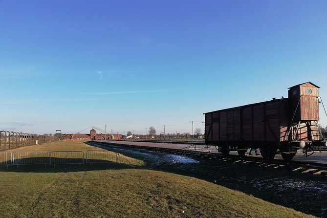 Auschwitz - Birkenau from Katowice - Pickup and transport, why your start matters