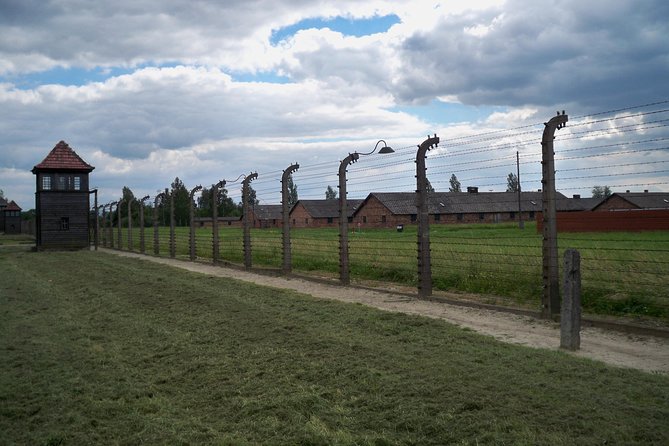 Auschwitz Birkenau Guided Tour - Auschwitz II-Birkenau: pace, breaks, and managing reflection time