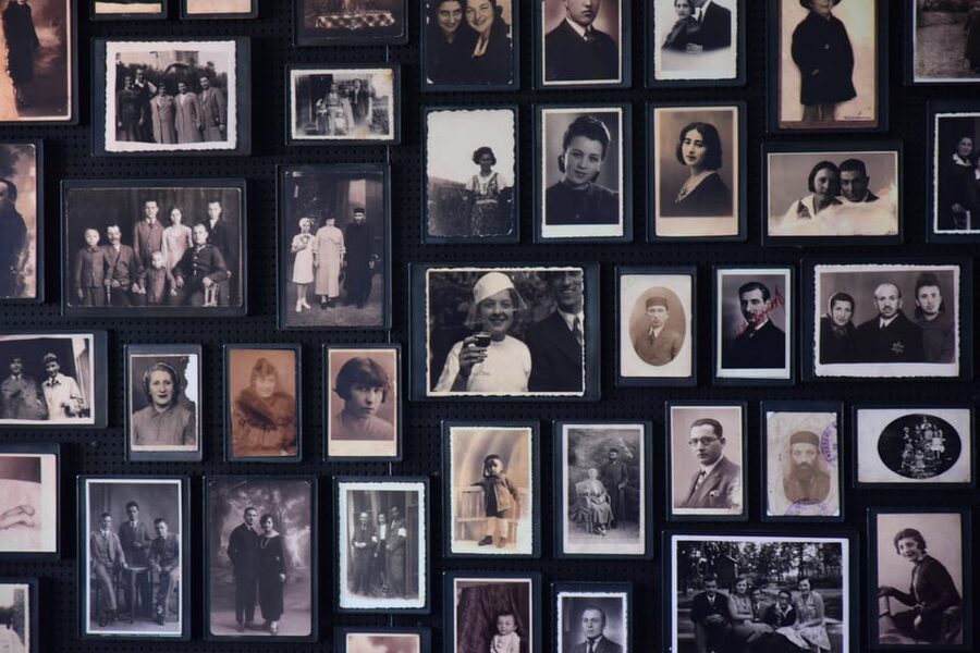 Auschwitz-Birkenau: Guided Tour and Skip-The-Line Ticket - Why having a licensed guide matters here
