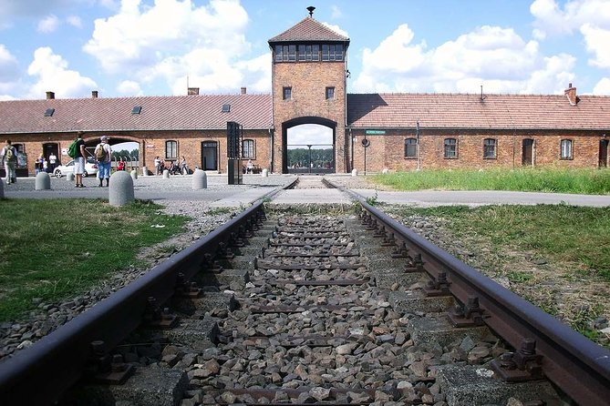 Auschwitz-Birkenau Memorial and Museum Guided Tour - Private Transport - What Auschwitz is like with guided time (and why the 2 hours matters)