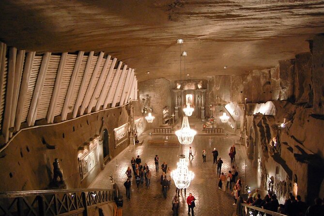 Auschwitz-Birkenau & Salt Mine Day tour - Price and value: what $140.74 buys you