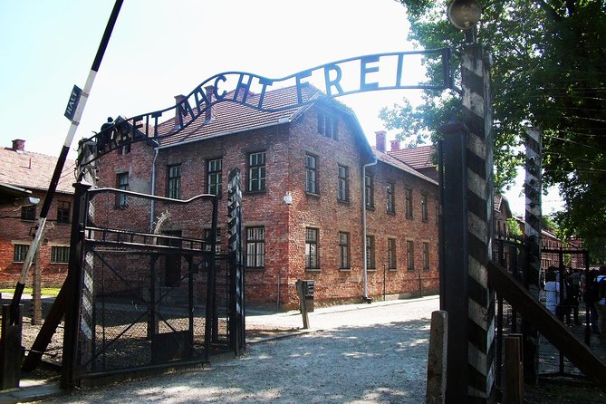 Auschwitz Tours Memorial and Museum Guided Tour from Krakow - Key things I’d pay attention to before you book