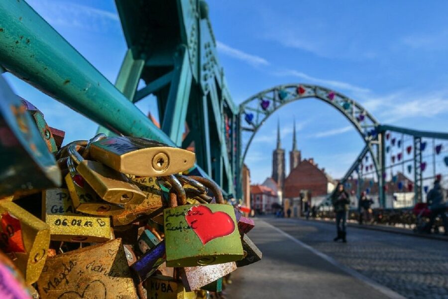 Bike Tour of Wroclaw Old Town, Top Attractions and Nature - National Museum, Panorama of Racławice, and City Hall stopovers