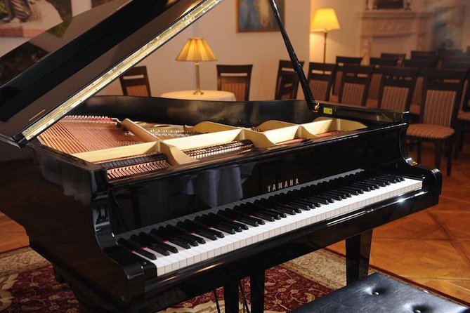 Chopin Piano Concert at Chopin Gallery with a Glass of Wine - Chopin Piano at Chopin Gallery: Why This Evening Works in Krakow