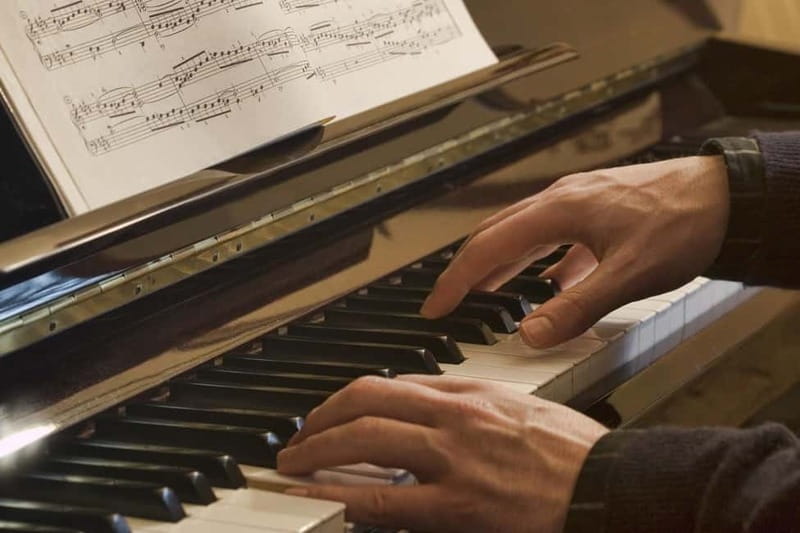 Chopin Tour in Warsaw with Skip-the-line Museum & Concert - Practical Tips for Your 2.5 to 3.5 km Walk