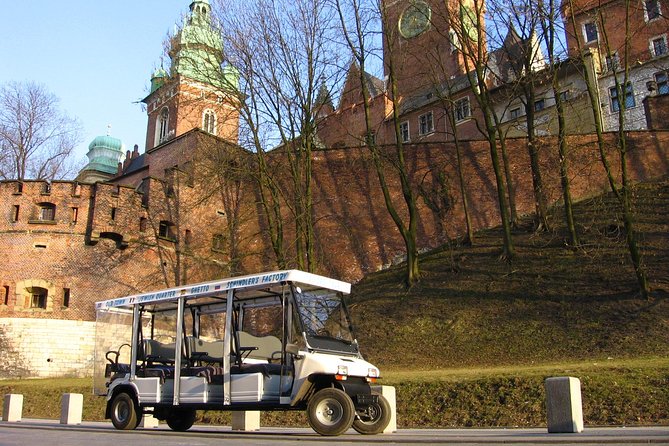 City Tour by electric car- Krakow - Old Town Drive: Main Market Square, Cloth Hall, and Wawel on One Route