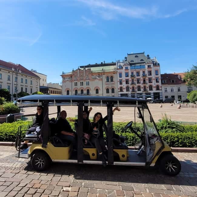 Cracow sightseeing tour by electric golf cart - Riding a quiet electric cart through medieval Krakow