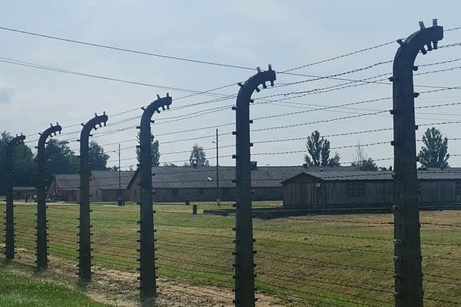 CV-Visit to the Auschwitz Camp in Italian with departure from Krakow - Price and Value: What You Pay For and What You Get