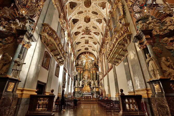 Częstochowa Black Madonna - Fortress walls, the Church of the Holy Cross, and the siege that changed everything