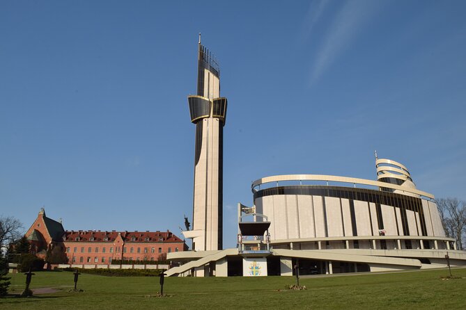 Częstochowa Black Madonna and Lagiewniki Tour from Krakow - A long pilgrimage day, planned for comfort from Krakow