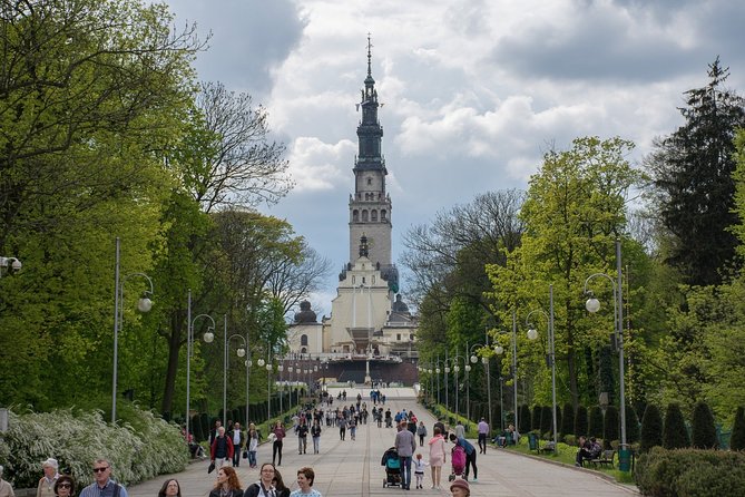 CZĘSTOCHOWA - BLACK MADONNA Monastery, PRIVATE tour from Kraków - What you’re actually getting included: guide, minivan, admission, and onboard context