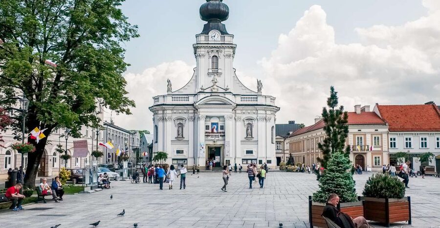 Day Tour: Traces of Pope John Paul II near Krakow - Key things that matter before you go