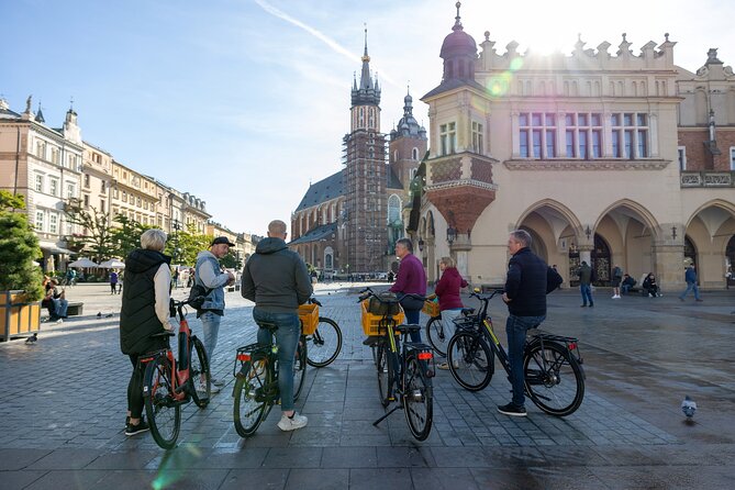 Discover Kraków by Bike with a Dutch guide - Getting started at Hotel AlexanderGarbarska 18