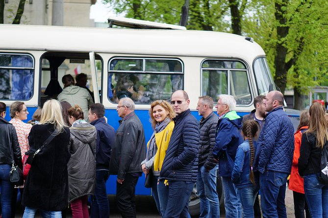 Discover the Dark Side of Warsaw in Praga District by Retro Bus - Entering the “dark side” of Warsaw from Palace of Culture