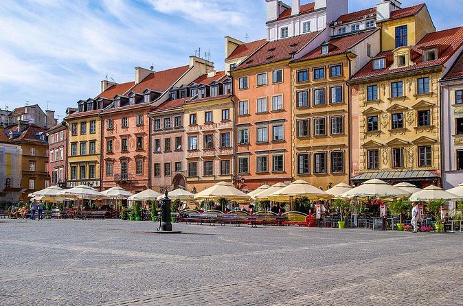 Discover Warsaw’s most Photogenic Spots with a Local - The finale: a park stroll to Palace on the Isle