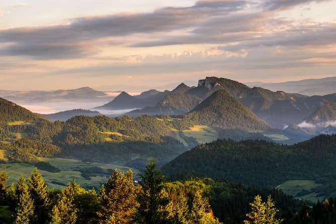 Dunajec River rafting, regular small group tour from Krakow - Szczawnica Lunch Break in Pieniny National Park: why this pause is worth it
