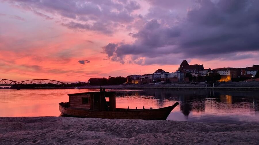 Evening Cruises in Toruń - Old Town UNESCO panorama, seen from the water
