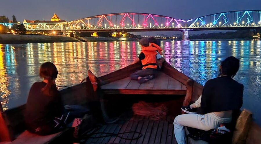 Evening Cruises in Toruń - Who should book this evening cruise
