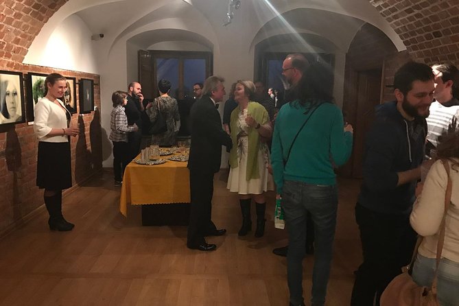 Everyday concerts of Chopin's music at the Old Town in Warsaw - The 1-hour flow: two parts, a short break, and an encore feel