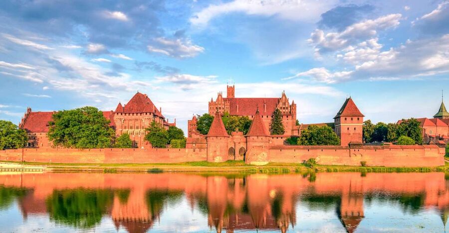 From Gdansk: Malbork Castle Half-Day Private Tour - Malbork Castle, the red-brick Teutonic headquarters you can actually picture