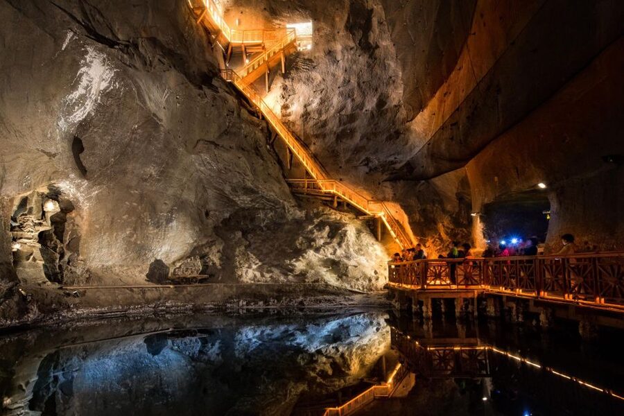From Krakow: Auschwitz and Wieliczka Salt Mine Full-Day Trip - Key Things That Make This Tour Worth It