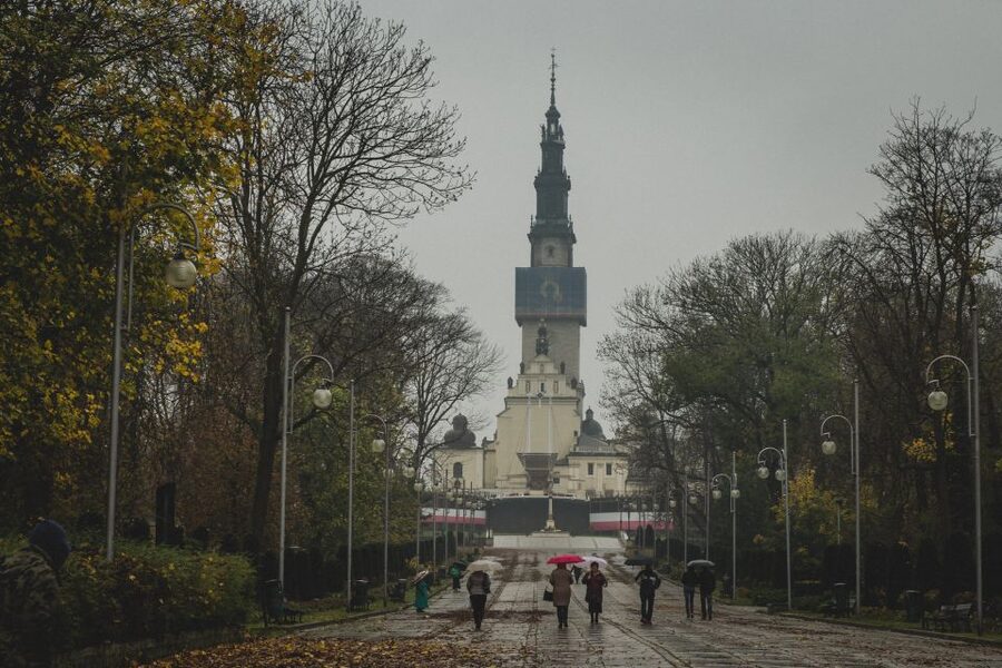 From Krakow: Częstochowa "Black Madonna" Day Tour - Your free time in Częstochowa, after the guided highlights
