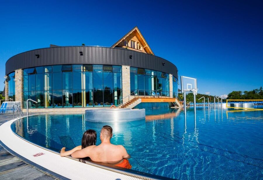 From Krakow: Full-Day Chocholowska Thermal Bath Tour - Your 3 hours at the thermal pools: make every minute count