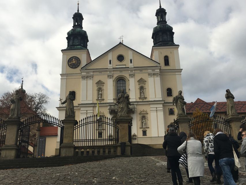 From Krakow: In the Footsteps of John Paul II - Dress code and practical tips so you do not get stopped