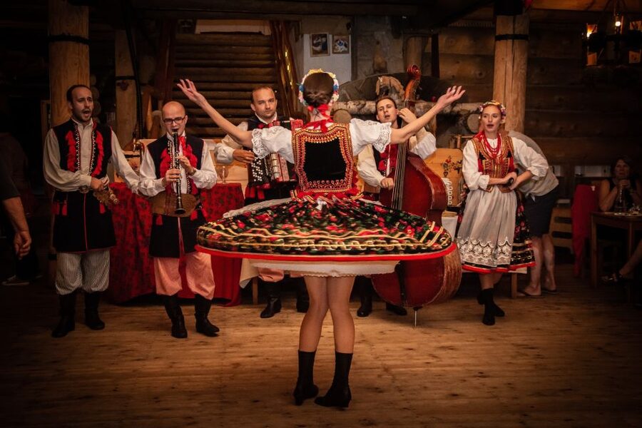 From Krakow: Polish Folk Show with All-You-Can-Eat Dinner - The show: Polish dancers, musicians, and a chance to join