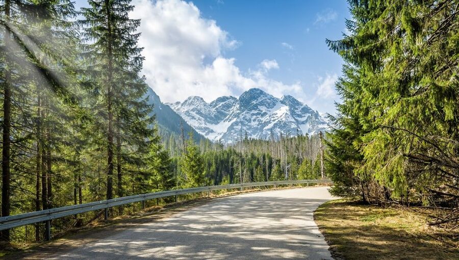 From Krakow: Tatra Mountains and Morskie Oko Hike - Price and value: $349 per person, what you’re paying for