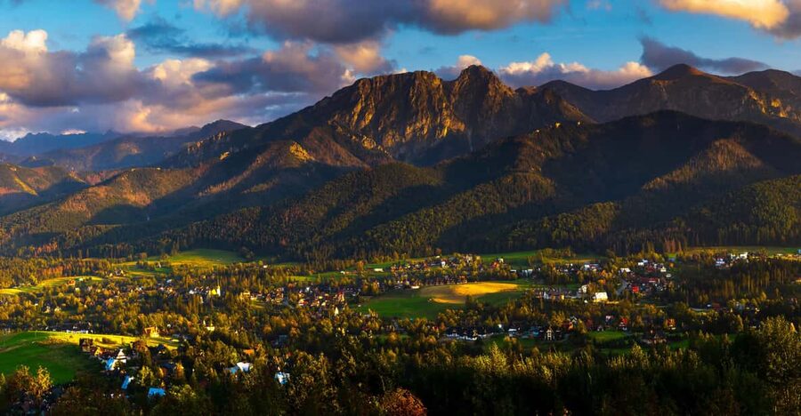 From Krakow: Tour to Zakopane with Tasting & Hotel Pickup - The guides and drivers: what makes the day feel easy