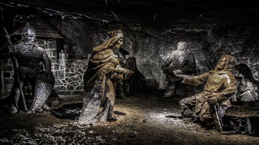 From Krakow: Wieliczka Salt Mine Guided Tour & Transfer - Chopin underground, plus the mine’s health angle
