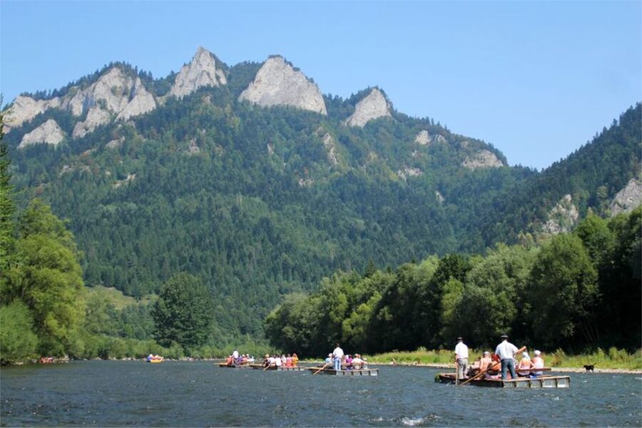 From Krakow: Zakopane and Dunajec River Rafting Tour - The road to Zakopane: why the day feels long