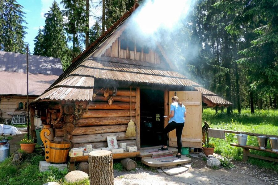 From Krakow: Zakopane Tour with Gubalowka Funicular & Museum - The morning drive from Krakow: what those hours are really for