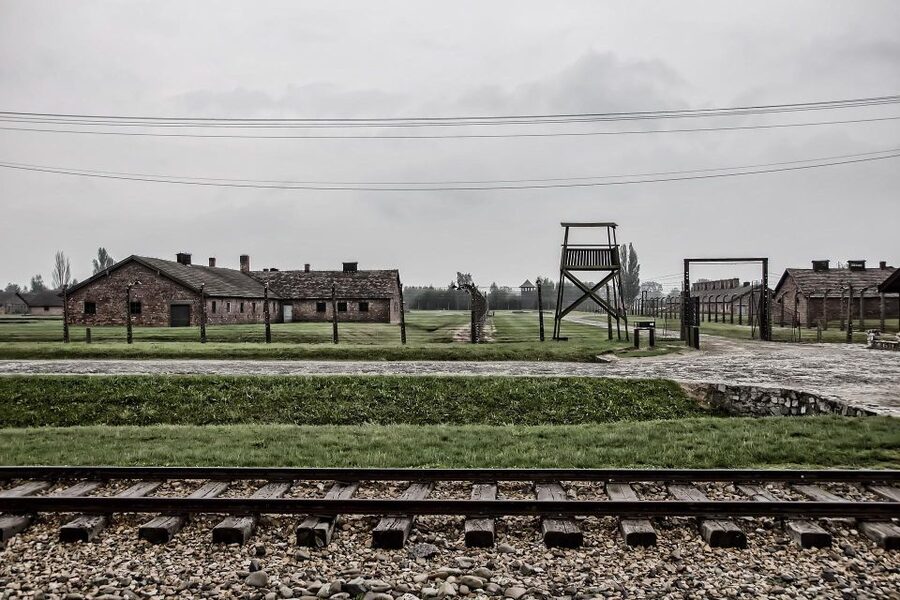 From Warsaw: Auschwitz-Birkenau Guided Tour with Fast Train - Krakow to Auschwitz by Van: The Quiet Buffer Before the Site