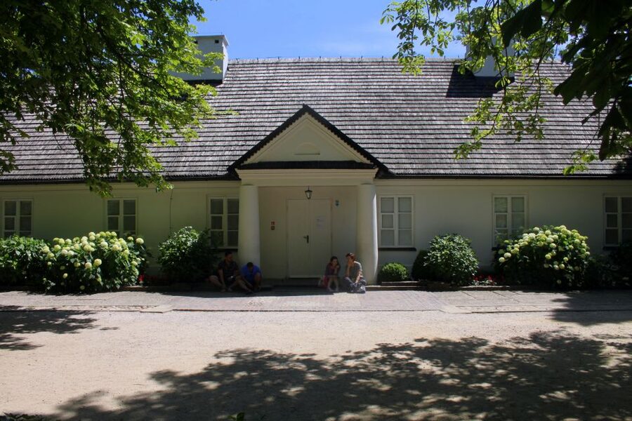 From Warsaw: Tour to Chopin's Birthplace - Żelazowa Wola - Chopin in the countryside, with smart Warsaw convenience