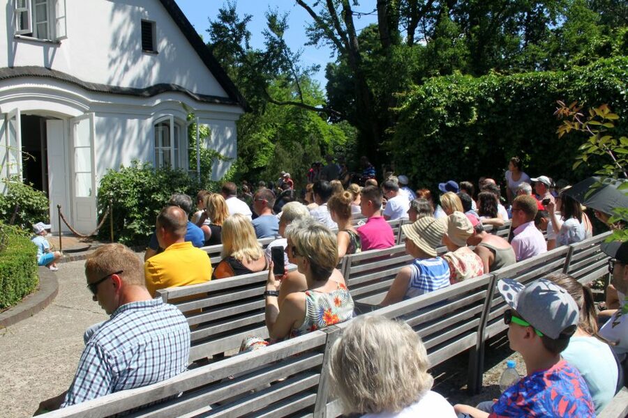 From Warsaw: Tour to Chopin's Birthplace - Żelazowa Wola - The drive to Żelazowa Wola: one hour that sets the tone