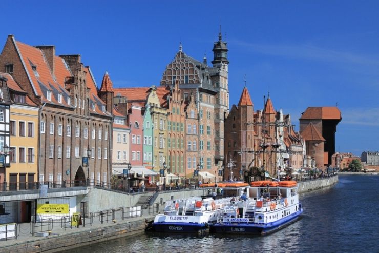 From Warsaw: Tour to Malbork Castle and Gdansk or Sopot - The lunch break that keeps the day sane